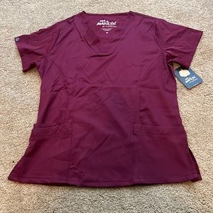 MediChic wine scrub top